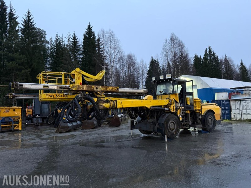 2012 Atlas Copco Boomer E2C Borerigg, To-bom oppsett med integrert kurv - אסדת קידוח: תמונה 1 2012 Atlas Copco Boomer E2C Borerigg, To-bom oppsett med integrert kurv - אסדת קידוח: תמונה 1