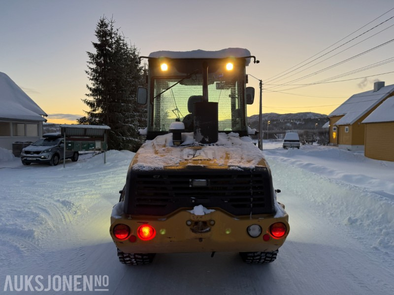 2012 Cat 907H2 - Planeringsskuffe - Pallegaffler - 3646T - מעמיס גלגלים: תמונה 5 2012 Cat 907H2 - Planeringsskuffe - Pallegaffler - 3646T - מעמיס גלגלים: תמונה 5