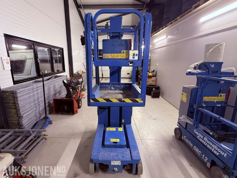 2012 Genie GRC-12 Mastelift - 5,5 m - 213 timer - Uttrekkbar plate - פלטפורמה אווירית: תמונה 2 2012 Genie GRC-12 Mastelift - 5,5 m - 213 timer - Uttrekkbar plate - פלטפורמה אווירית: תמונה 2