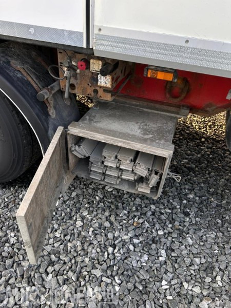 2012 KRONE Cool Liner 18T FW - Semitrailer - Kjøl/Frys - Bommer - קרון נגרר: תמונה 5 2012 KRONE Cool Liner 18T FW - Semitrailer - Kjøl/Frys - Bommer - קרון נגרר: תמונה 5