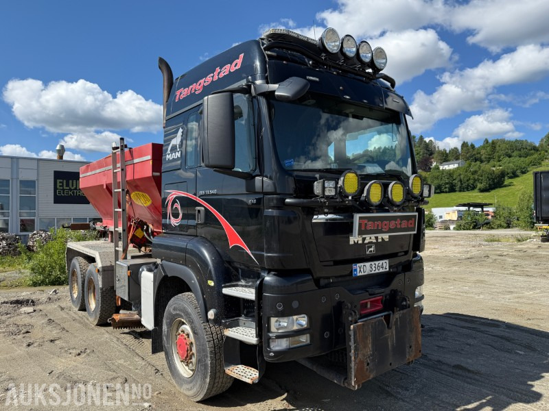 2012 MAN TGS 33.540 6x6 brøyterigget kombibil med Bredal Strøer - יחידת טרקטור: תמונה 2 2012 MAN TGS 33.540 6x6 brøyterigget kombibil med Bredal Strøer - יחידת טרקטור: תמונה 2