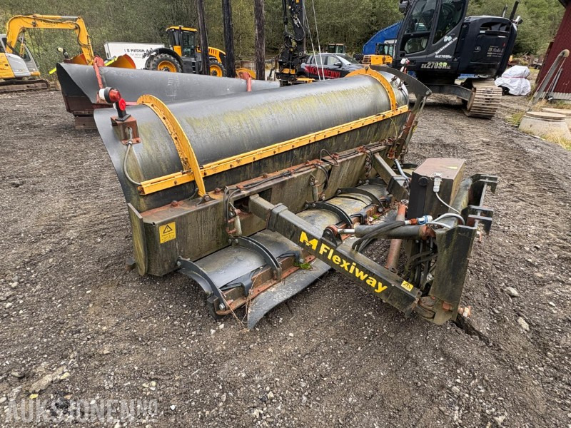 2012 Mahler M-Flexiway DT34FW snøplog med hydraulikksentral og slaps - משאית: תמונה 4 2012 Mahler M-Flexiway DT34FW snøplog med hydraulikksentral og slaps - משאית: תמונה 4