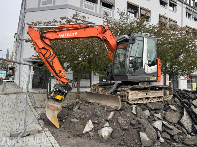 2013 Hitachi ZX85US-3 - Beltegraver - Gravemaskin - Engcon tiltrotator - מחפר: תמונה 1 2013 Hitachi ZX85US-3 - Beltegraver - Gravemaskin - Engcon tiltrotator - מחפר: תמונה 1