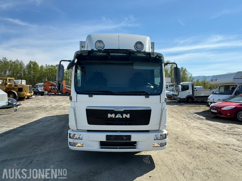 2013 MAN TGL 8.220 4X2BL - 18PL Carrier Frys - Bakløft - EU-Godkjent - משאית תיבה: תמונה 2 2013 MAN TGL 8.220 4X2BL - 18PL Carrier Frys - Bakløft - EU-Godkjent - משאית תיבה: תמונה 2