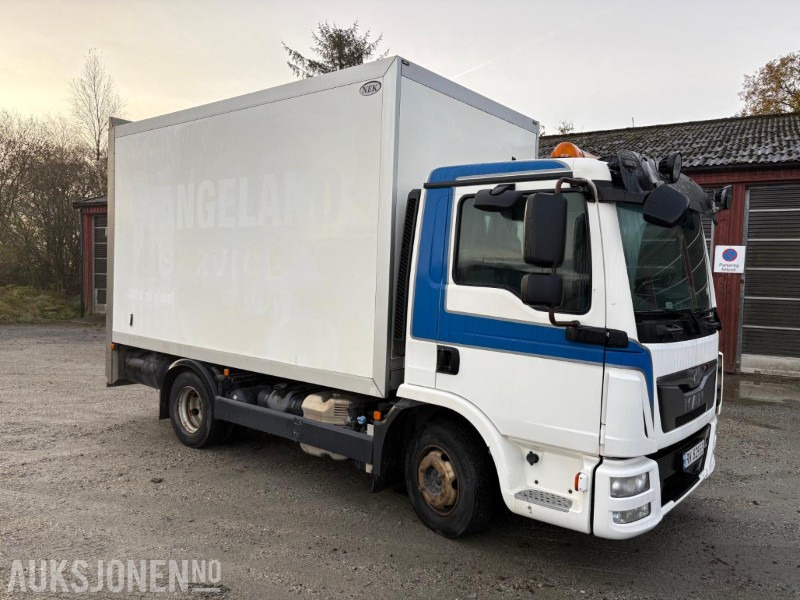2013 MAN TGL8 220 4X2 Euro6T 3 seter servicevogn C1-reg. - משאית תיבה: תמונה 4 2013 MAN TGL8 220 4X2 Euro6T 3 seter servicevogn C1-reg. - משאית תיבה: תמונה 4