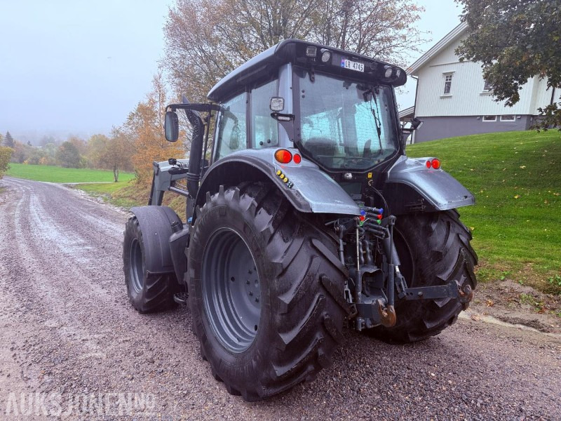 2013 Valtra N143 Direct med fronthydraulikk og kraftuttak(PTO) - Nylig EU godkjent - טרקטור חקלאי: תמונה 4 2013 Valtra N143 Direct med fronthydraulikk og kraftuttak(PTO) - Nylig EU godkjent - טרקטור חקלאי: תמונה 4