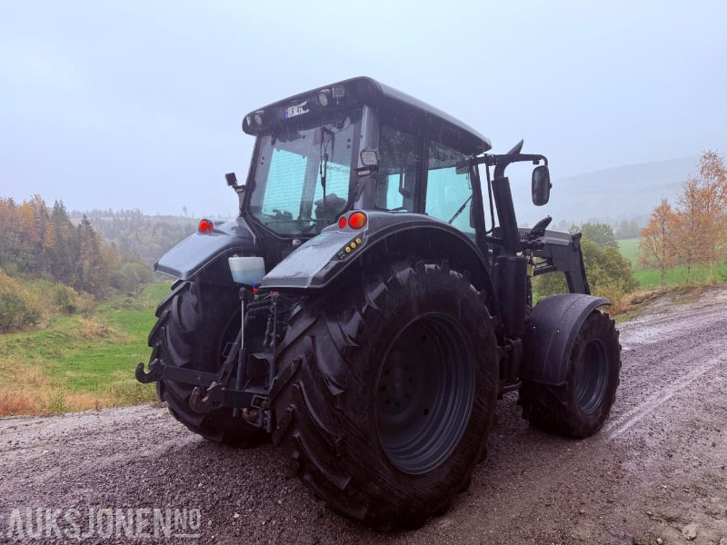 2013 Valtra N143 Direct med fronthydraulikk og kraftuttak(PTO) - Nylig EU godkjent - טרקטור חקלאי: תמונה 3 2013 Valtra N143 Direct med fronthydraulikk og kraftuttak(PTO) - Nylig EU godkjent - טרקטור חקלאי: תמונה 3
