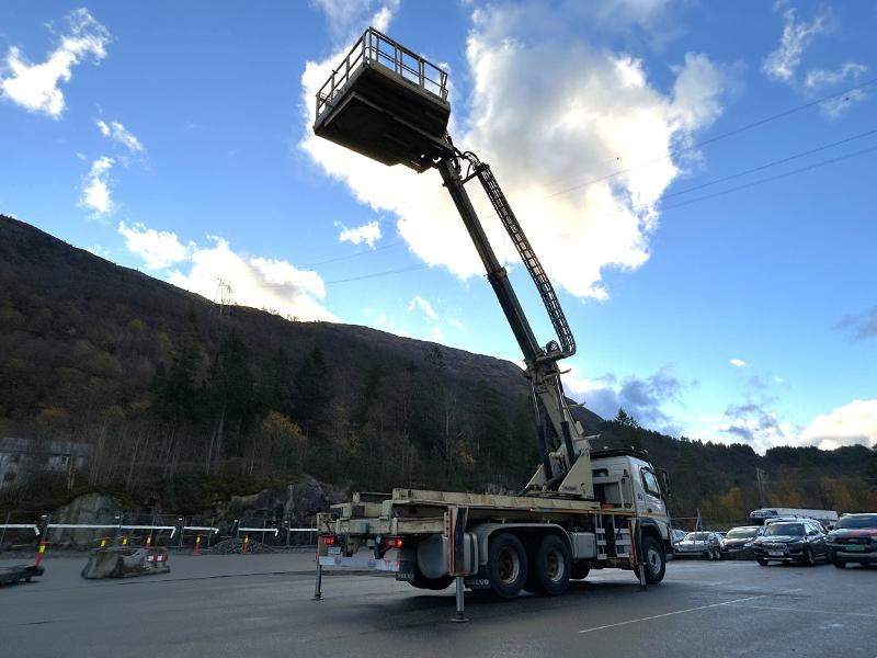 2013 Volvo FMX 370 6X4 med NORMET Esslift 1000 plattform / korg - nylig EU godkjent - כלי רכב עירוני/ מיוחד: תמונה 3 2013 Volvo FMX 370 6X4 med NORMET Esslift 1000 plattform / korg - nylig EU godkjent - כלי רכב עירוני/ מיוחד: תמונה 3