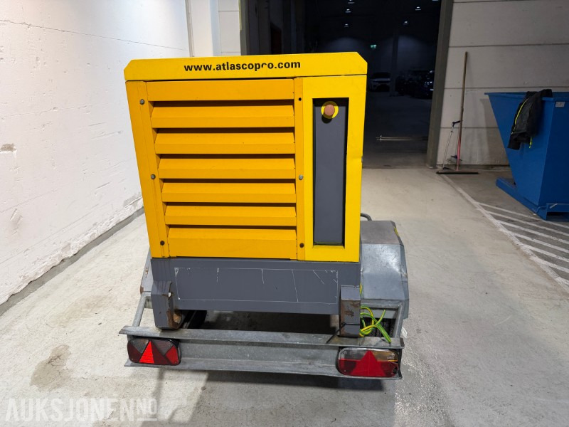 2014 Atlas Copco QAS 20 TR tilhengermontert aggregat - 20 KVA / 16 kW - ציוד בנייה: תמונה 3 2014 Atlas Copco QAS 20 TR tilhengermontert aggregat - 20 KVA / 16 kW - ציוד בנייה: תמונה 3