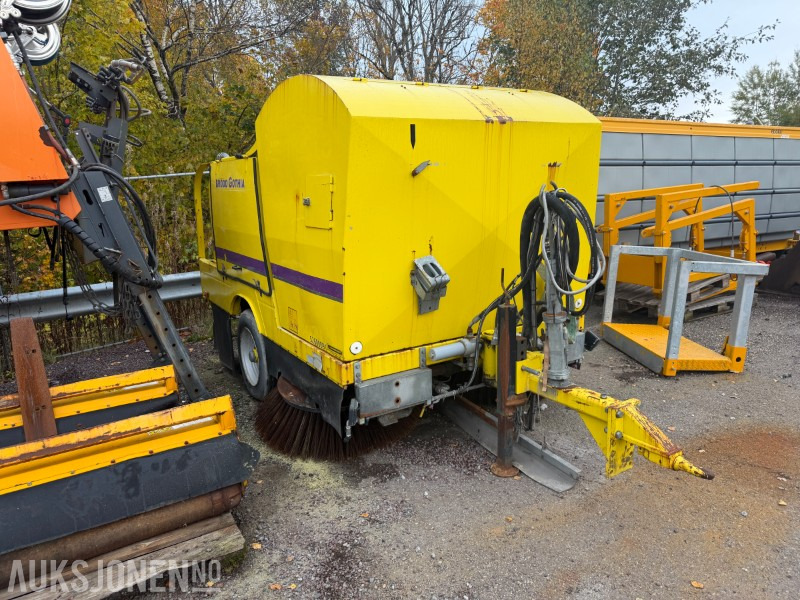 2014 Brodd Gothia Slepesoper til Traktor/Sopemaskin - ציוד בנייה: תמונה 3 2014 Brodd Gothia Slepesoper til Traktor/Sopemaskin - ציוד בנייה: תמונה 3