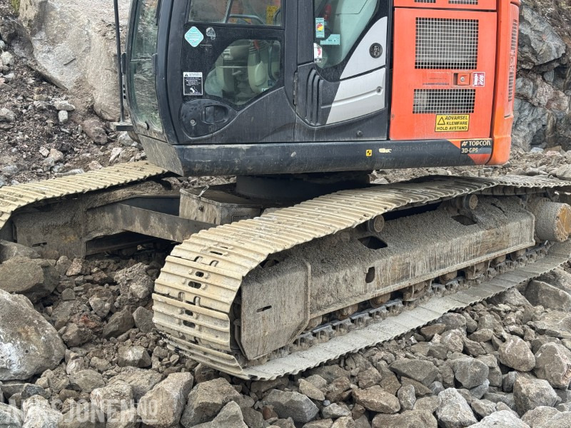 2014 Hitachi ZX225USLC-5B Beltegraver med tiltrotator og pusseskuffe - מחפר: תמונה 4 2014 Hitachi ZX225USLC-5B Beltegraver med tiltrotator og pusseskuffe - מחפר: תמונה 4