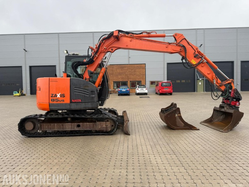 2014 Hitachi Zaxis 85US BELTEGRAVER SERVICEAVTALE ROTOTILT SENTRALSMØRING 2 SKUFFER. - מחפר: תמונה 4 2014 Hitachi Zaxis 85US BELTEGRAVER SERVICEAVTALE ROTOTILT SENTRALSMØRING 2 SKUFFER. - מחפר: תמונה 4