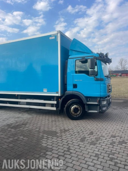 2014 MAN TGM lastebil/skapbil - Full sideåpning - Plass til 18 paller 2014 MAN TGM lastebil, blå, med 385 000 km - משאית תיבה: תמונה 2 2014 MAN TGM lastebil/skapbil - Full sideåpning - Plass til 18 paller 2014 MAN TGM lastebil, blå, med 385 000 km - משאית תיבה: תמונה 2