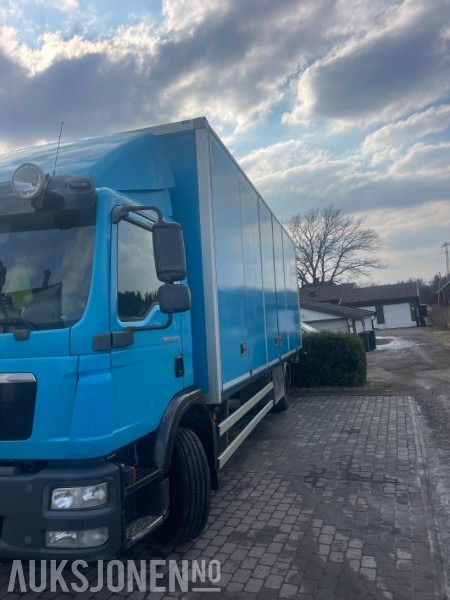 2014 MAN TGM lastebil/skapbil - Full sideåpning - Plass til 18 paller 2014 MAN TGM lastebil, blå, med 385 000 km - משאית תיבה: תמונה 5 2014 MAN TGM lastebil/skapbil - Full sideåpning - Plass til 18 paller 2014 MAN TGM lastebil, blå, med 385 000 km - משאית תיבה: תמונה 5