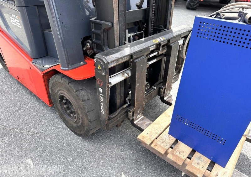2014 Toyota 8FBMKT25 – 2,5T elektrisk gaffeltruck - ציוד לטיפול בחומרים: תמונה 5 2014 Toyota 8FBMKT25 – 2,5T elektrisk gaffeltruck - ציוד לטיפול בחומרים: תמונה 5