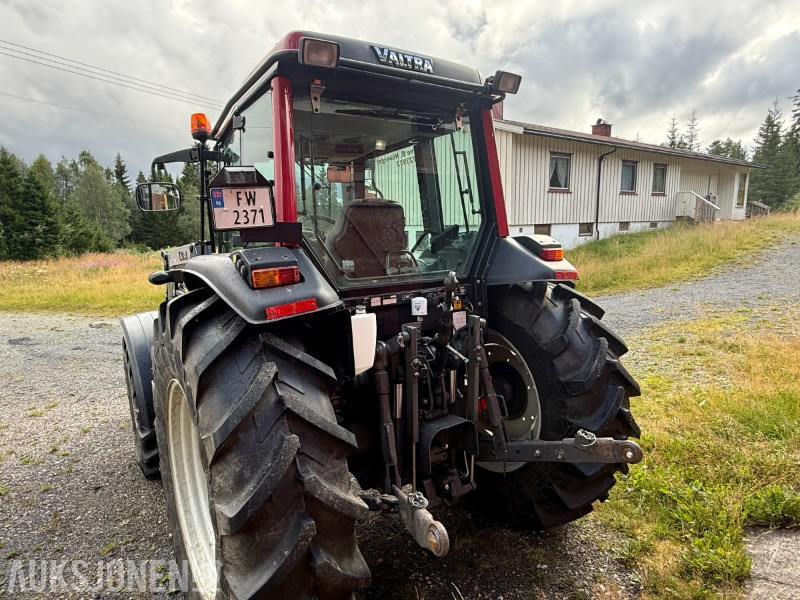 2014 Valtra A93 H - Laster - Pallegaffel - 1580t - MVA FRI!! - טרקטור חקלאי: תמונה 3 2014 Valtra A93 H - Laster - Pallegaffel - 1580t - MVA FRI!! - טרקטור חקלאי: תמונה 3