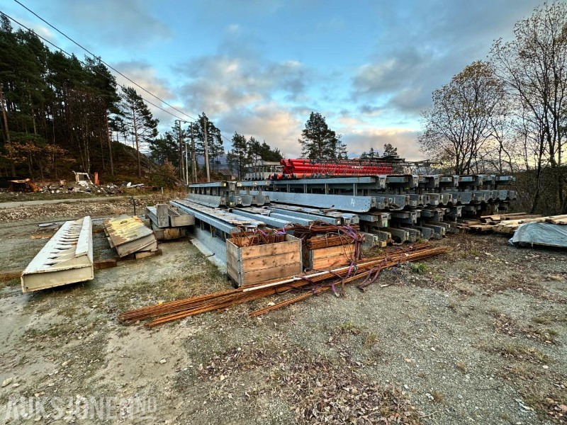 2014 Varioguard Tungsikring - komplett parti 161 rette elementer + 6 endeelementer - ציוד בנייה: תמונה 1 2014 Varioguard Tungsikring - komplett parti 161 rette elementer + 6 endeelementer - ציוד בנייה: תמונה 1