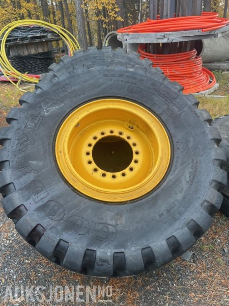 2015 4 Stk 20,5/25 GoodYear hjullasterdekk - צרופה עבור מכונת בנייה: תמונה 1 2015 4 Stk 20,5/25 GoodYear hjullasterdekk - צרופה עבור מכונת בנייה: תמונה 1