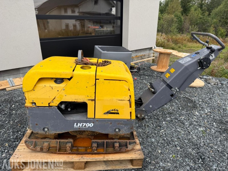 - 2015 Atlas Copco LH 700 Vibroplate - רולר: תמונה 4 - 2015 Atlas Copco LH 700 Vibroplate - רולר: תמונה 4