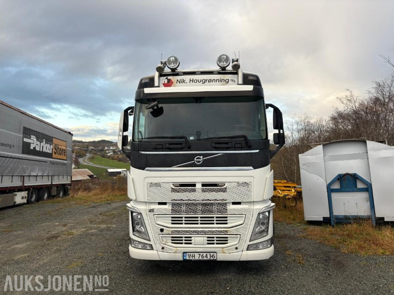 2015 VOLVO FH540 6x2 KRANBIL med Palfinger PK16502 - משאית מנוף: תמונה 2 2015 VOLVO FH540 6x2 KRANBIL med Palfinger PK16502 - משאית מנוף: תמונה 2