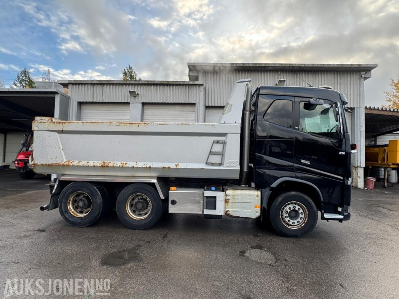 2015 Volvo FH16-660 6X4 Euro6T  Brøyterigget tippbil  – Servicehistorikk– 144 449 km - מזהיר: תמונה 4 2015 Volvo FH16-660 6X4 Euro6T  Brøyterigget tippbil  – Servicehistorikk– 144 449 km - מזהיר: תמונה 4