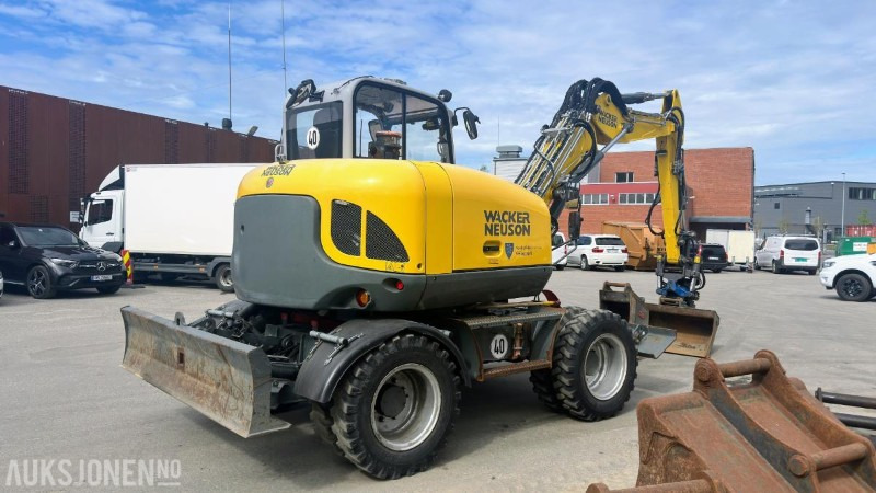 2015 Wacker Neuson EW100 Gravemaskin / Hjulgraver Tiltrotator Pusseskuffe Kabelskuffe 3224 timer - מחפר: תמונה 4 2015 Wacker Neuson EW100 Gravemaskin / Hjulgraver Tiltrotator Pusseskuffe Kabelskuffe 3224 timer - מחפר: תמונה 4