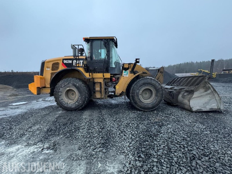 2016 Cat 962M, AGGREGATE HANDLER, HJULLASTER, SENTRALSMØRING, FULL SERVICEHISTORIKK, PAYLOAD CONTROL, 17134T - מעמיס גלגלים: תמונה 3 2016 Cat 962M, AGGREGATE HANDLER, HJULLASTER, SENTRALSMØRING, FULL SERVICEHISTORIKK, PAYLOAD CONTROL, 17134T - מעמיס גלגלים: תמונה 3