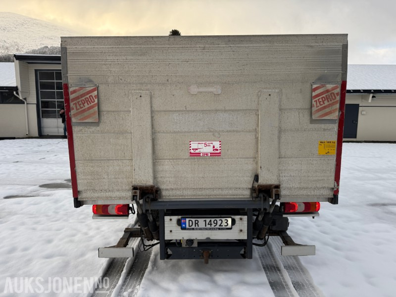 2016 Mercedes-Benz Atego 816 planbil med Zepro løftelem - C1 førarkort - Eu godkjent - משאית צד נופל/ שטוחה: תמונה 4 2016 Mercedes-Benz Atego 816 planbil med Zepro løftelem - C1 førarkort - Eu godkjent - משאית צד נופל/ שטוחה: תמונה 4