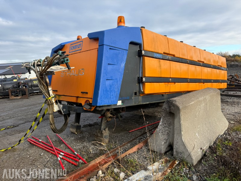 2016 SCHMIDT STRALIQ SALTSPREDER PÅ KROKRAMME. - ציוד בנייה: תמונה 3 2016 SCHMIDT STRALIQ SALTSPREDER PÅ KROKRAMME. - ציוד בנייה: תמונה 3