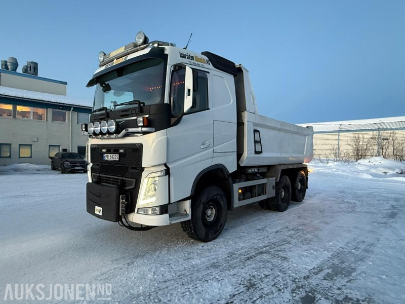 2016 Volvo FH540 6X4 Brøyterigget tippbil - NY EU - Tandem - VBG - NAV.R - 335152KM - מזהיר: תמונה 1 2016 Volvo FH540 6X4 Brøyterigget tippbil - NY EU - Tandem - VBG - NAV.R - 335152KM - מזהיר: תמונה 1