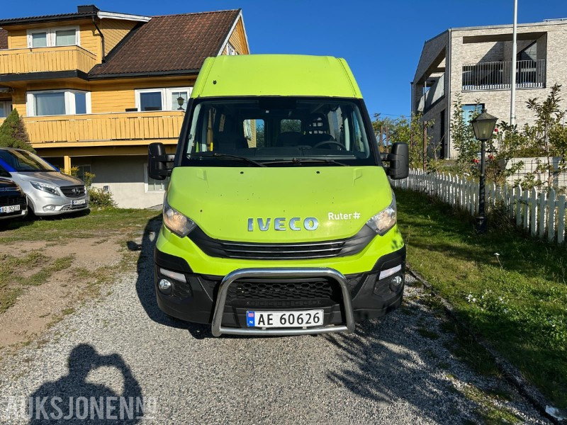 2016-modell Iveco Daily Minibuss Rygge Kamera, Multiratt, RWD - מיניבוס, כלי רכב מסחרי לנוסעים: תמונה 2 2016-modell Iveco Daily Minibuss Rygge Kamera, Multiratt, RWD - מיניבוס, כלי רכב מסחרי לנוסעים: תמונה 2