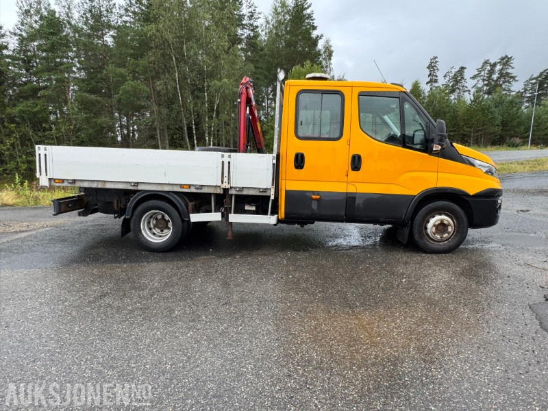 2017 Iveco Daily dobbelkabin m/kran, Webasto, innredning, inverter og vinterhjul - משאית צד נופל/ שטוחה: תמונה 4 2017 Iveco Daily dobbelkabin m/kran, Webasto, innredning, inverter og vinterhjul - משאית צד נופל/ שטוחה: תמונה 4