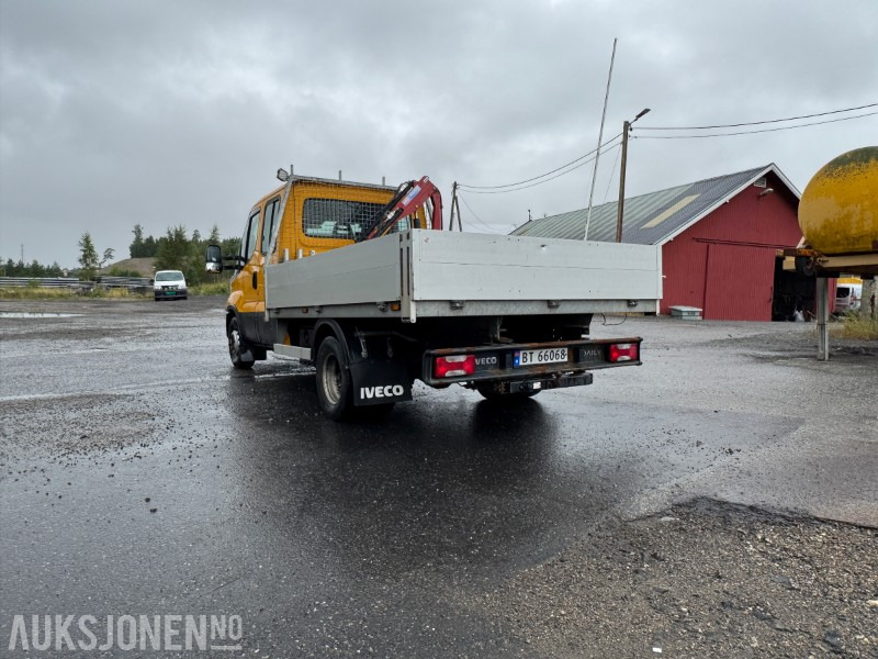 הַחכָּרָה  2017 Iveco Daily dobbelkabin m/kran, Webasto, innredning, inverter og vinterhjul 2017 Iveco Daily dobbelkabin m/kran, Webasto, innredning, inverter og vinterhjul: תמונה 6