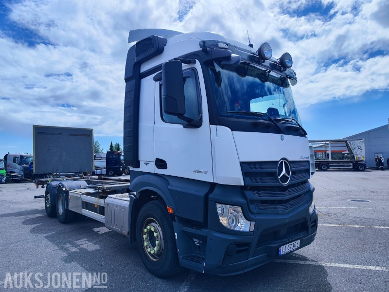 2017 Mercedes-Benz ACTROS chassis - משאית עם שלדת תא: תמונה 5 2017 Mercedes-Benz ACTROS chassis - משאית עם שלדת תא: תמונה 5