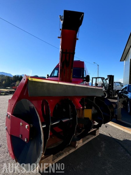 2017 Tokvam F 150 H - To trinns hydraulisk drevet snøfres - Frontmontert - SMS/trima feste - Demomaskin - מכונה חקלאית: תמונה 5 2017 Tokvam F 150 H - To trinns hydraulisk drevet snøfres - Frontmontert - SMS/trima feste - Demomaskin - מכונה חקלאית: תמונה 5