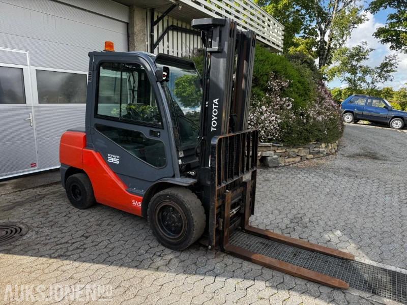 2017 Toyota Tonero 35 - 02-8FDJF35 - NY SERT. 05/26 - Diesel - ציוד לטיפול בחומרים: תמונה 5 2017 Toyota Tonero 35 - 02-8FDJF35 - NY SERT. 05/26 - Diesel - ציוד לטיפול בחומרים: תמונה 5