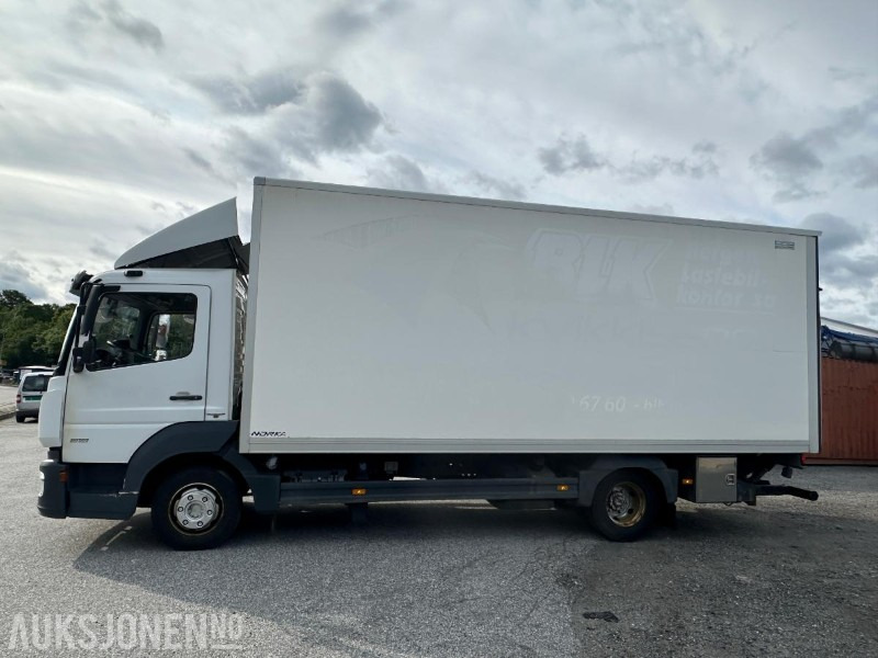 2018 Mercedes-Benz ATEGO - משאית תיבה: תמונה 2 2018 Mercedes-Benz ATEGO - משאית תיבה: תמונה 2
