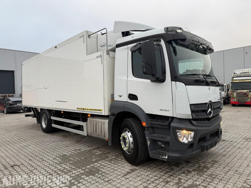 2018 Mercedes-Benz Antos 1830 skapbil, med kjøling, 360-kamera, baklem, multiratt, dab, fjernkontroll - משאית תיבה: תמונה 3 2018 Mercedes-Benz Antos 1830 skapbil, med kjøling, 360-kamera, baklem, multiratt, dab, fjernkontroll - משאית תיבה: תמונה 3