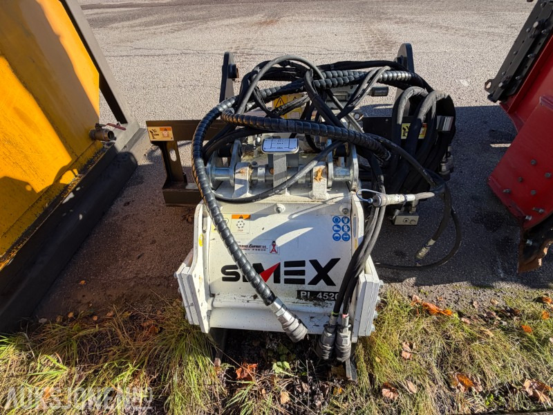 2018 Simex PL 4520 Asfaltfres med hjullaster festeramme - ציוד בנייה: תמונה 3 2018 Simex PL 4520 Asfaltfres med hjullaster festeramme - ציוד בנייה: תמונה 3