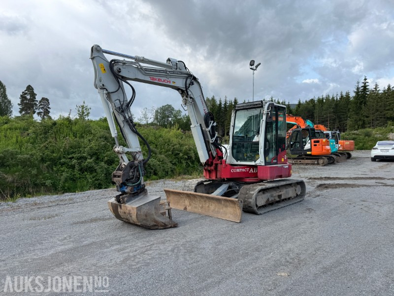 2018 Takeuchi TB280FR – 8,5-tonns gravemaskin med Side-to-Side Boom, tilt, sentralsmøring og 2 skuffer - מחפר: תמונה 2 2018 Takeuchi TB280FR – 8,5-tonns gravemaskin med Side-to-Side Boom, tilt, sentralsmøring og 2 skuffer - מחפר: תמונה 2