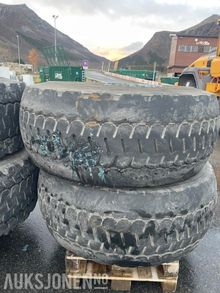 2018 Volvo 4 stk dekk uten felg - 4 stk Hjullaster hjul - Bridestone V-Steel Snow Wegde vsw 23.5 R25 - ציוד בנייה: תמונה 1 2018 Volvo 4 stk dekk uten felg - 4 stk Hjullaster hjul - Bridestone V-Steel Snow Wegde vsw 23.5 R25 - ציוד בנייה: תמונה 1