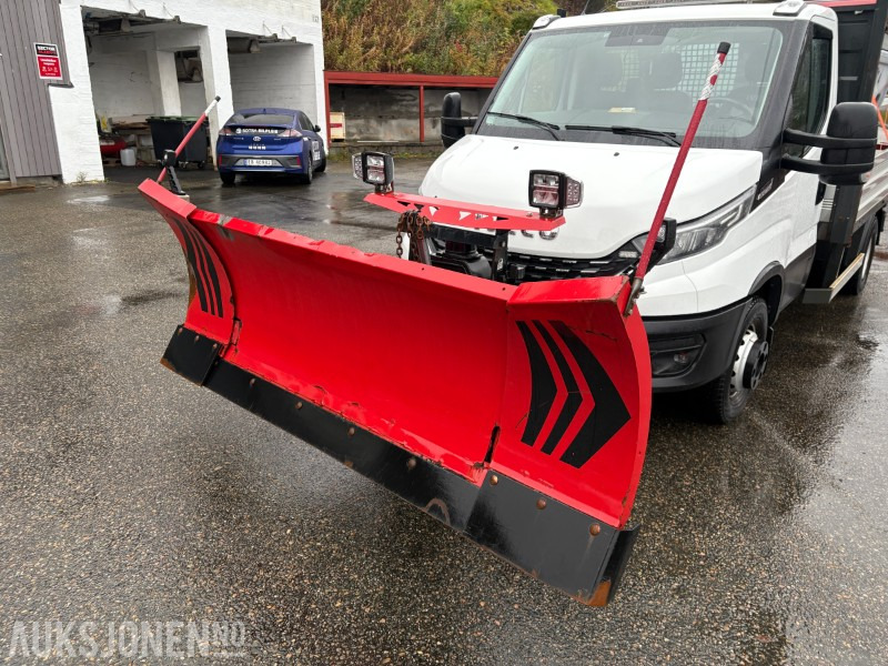 2019 Iveco Daily planbil m/ Hilltip IceStriker og Western Wide-Out brøyteplog - EU godkjent til 04.11.2026 - משאית צד נופל/ שטוחה: תמונה 5 2019 Iveco Daily planbil m/ Hilltip IceStriker og Western Wide-Out brøyteplog - EU godkjent til 04.11.2026 - משאית צד נופל/ שטוחה: תמונה 5