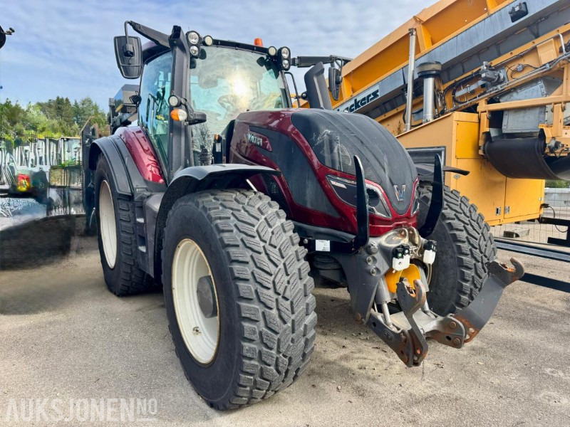 2019 Valtra T234 - Traktor - Frontlaster - Skuffe - Eu-godkjent til 12/25 - Timer: 3543 - טרקטור חקלאי: תמונה 2 2019 Valtra T234 - Traktor - Frontlaster - Skuffe - Eu-godkjent til 12/25 - Timer: 3543 - טרקטור חקלאי: תמונה 2