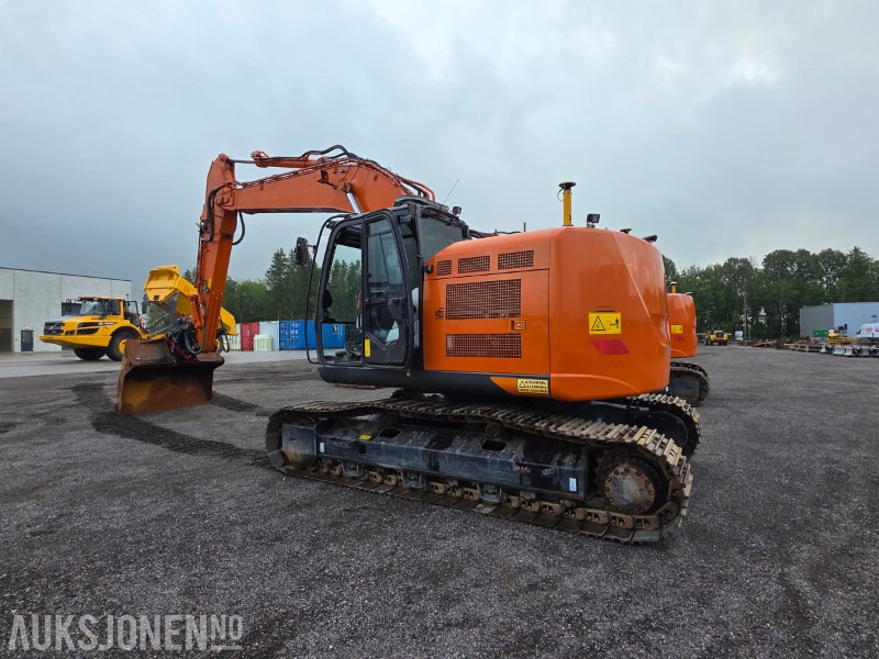 2020 Hitachi ZX225 Beltegraver - Hella GPS - R6 Rototilt - Graveskuff - Kamera - 3270 arbeidstimer - מחפר: תמונה 3 2020 Hitachi ZX225 Beltegraver - Hella GPS - R6 Rototilt - Graveskuff - Kamera - 3270 arbeidstimer - מחפר: תמונה 3
