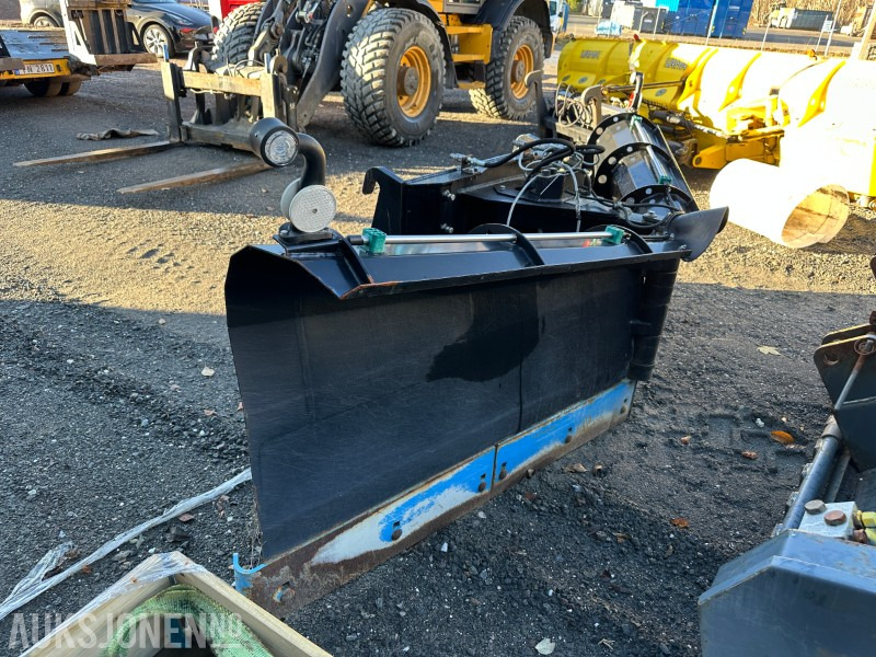 2020 SE Equipment - Type 113220 - Vikeplog - nesten ikke brukt - מכונה חקלאית: תמונה 4 2020 SE Equipment - Type 113220 - Vikeplog - nesten ikke brukt - מכונה חקלאית: תמונה 4