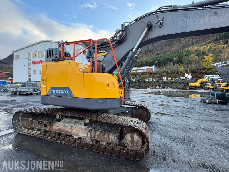 2020 Volvo ECR 235EL Gravemaskin - S70 feste - Pusskuffe - Sentralsmøring - bunkringspumpe - Tiltrotator - Pusskuffe - Sertifisert - מחפר: תמונה 5 2020 Volvo ECR 235EL Gravemaskin - S70 feste - Pusskuffe - Sentralsmøring - bunkringspumpe - Tiltrotator - Pusskuffe - Sertifisert - מחפר: תמונה 5