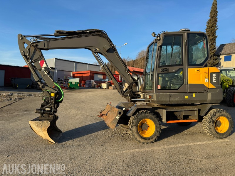 2020 Volvo EW60E HJULGRAVER MED TOLTROTATOR OG 2 SKUFFER - מחפר: תמונה 1 2020 Volvo EW60E HJULGRAVER MED TOLTROTATOR OG 2 SKUFFER - מחפר: תמונה 1