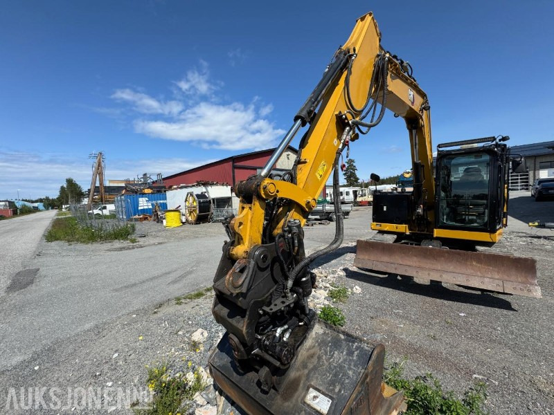 מחפר 2021 Cat 307.5 gravemaskin med tiltrotator og sentralsmøring / 2 stk skuffer / årskontrollert: תמונה 9