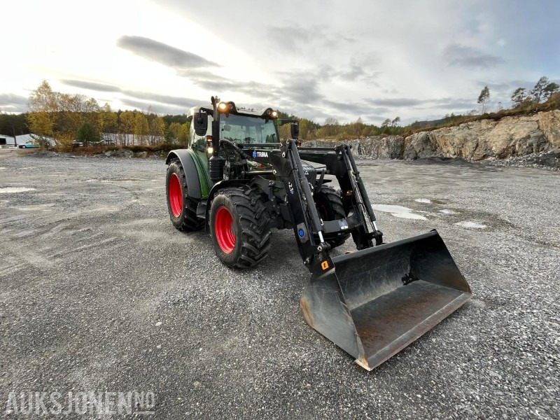 2021 Fendt 211 Vario med Trima frontlaster, hydraulisk toppstag, triangel og skuffe - טרקטור חקלאי: תמונה 4 2021 Fendt 211 Vario med Trima frontlaster, hydraulisk toppstag, triangel og skuffe - טרקטור חקלאי: תמונה 4