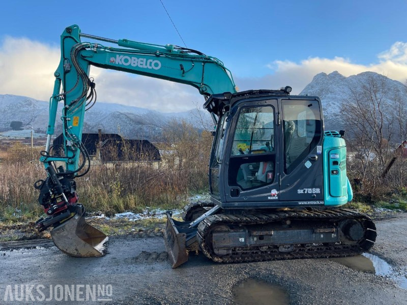 2021 Kobelco SK75SR-7 Gravemaskin med skjær, tiltrotator med gripekassett, nylig sertifisert, kun 2400 timer - מחפר: תמונה 2 2021 Kobelco SK75SR-7 Gravemaskin med skjær, tiltrotator med gripekassett, nylig sertifisert, kun 2400 timer - מחפר: תמונה 2